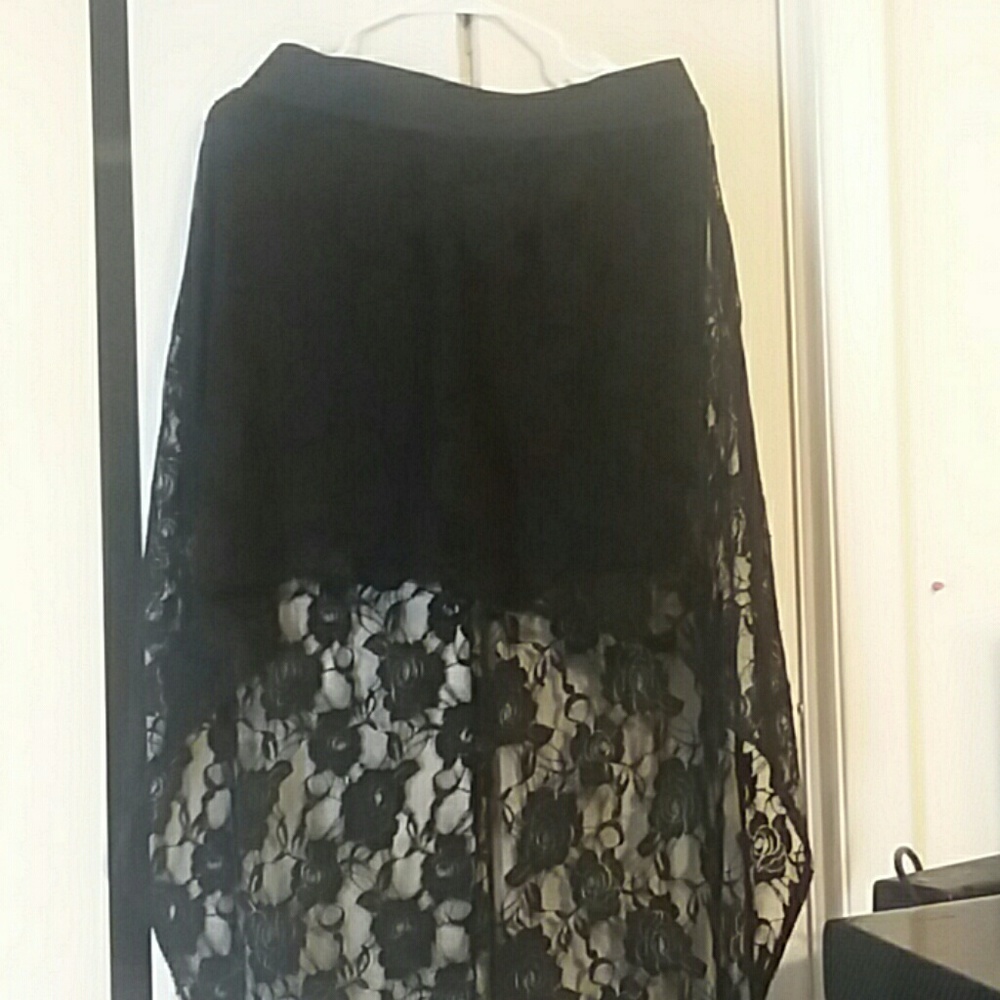 Black Lace Skirt (hi/low )